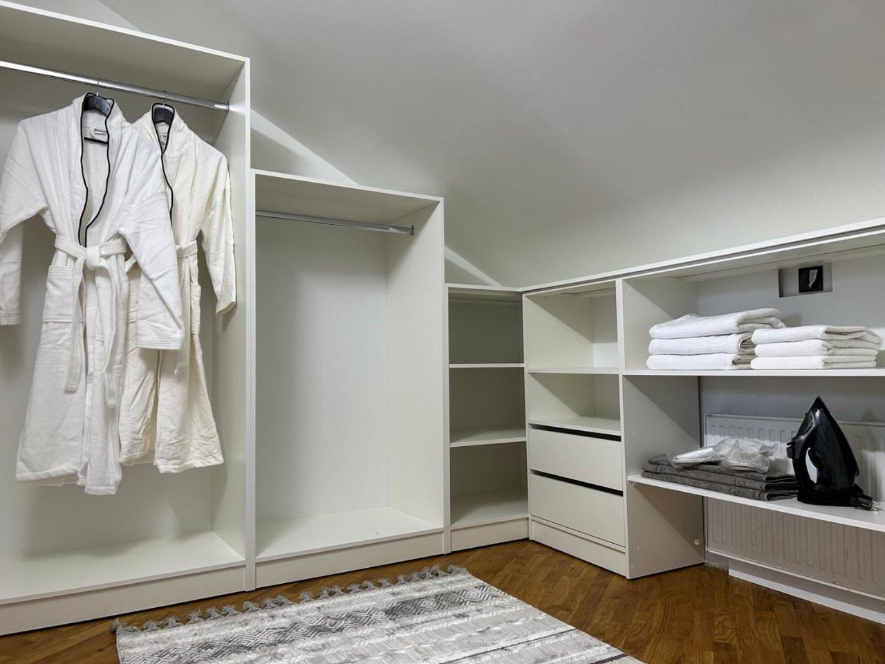 צ'רנוביץ Seveneleven Apartments מראה חיצוני תמונה